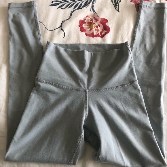 Bundle of 3 great quality yoga/training leggings. *Sold as a bundle only* - Picture 12 of 13